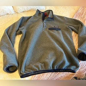 Women’s grey Patagonia synchilla